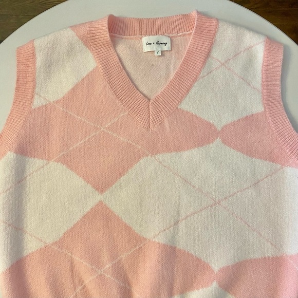 Urban Outfitters Love + Harmony Pink & White V-Neck Sweater Vest - Picture 3 of 10